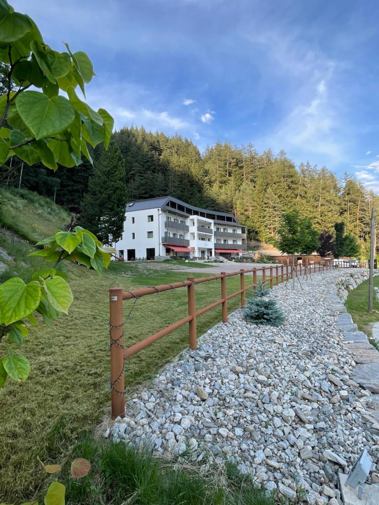 Hotel Larch Campo di Trens Extérieur photo